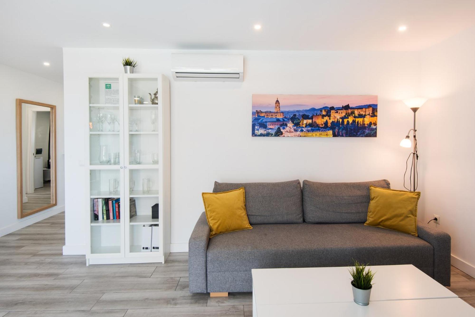 Palm True Towers 1, Marina Apartment