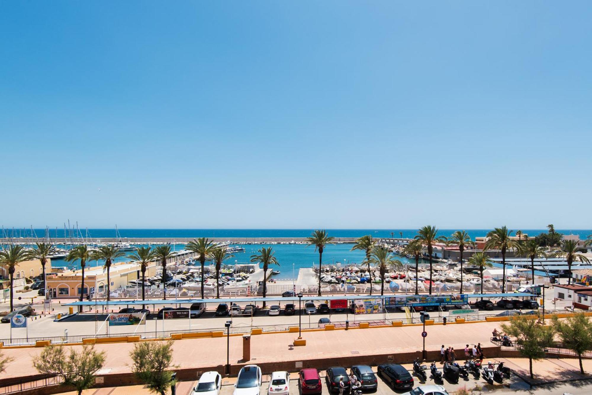 Apartamento Palm True Towers 1, Marina